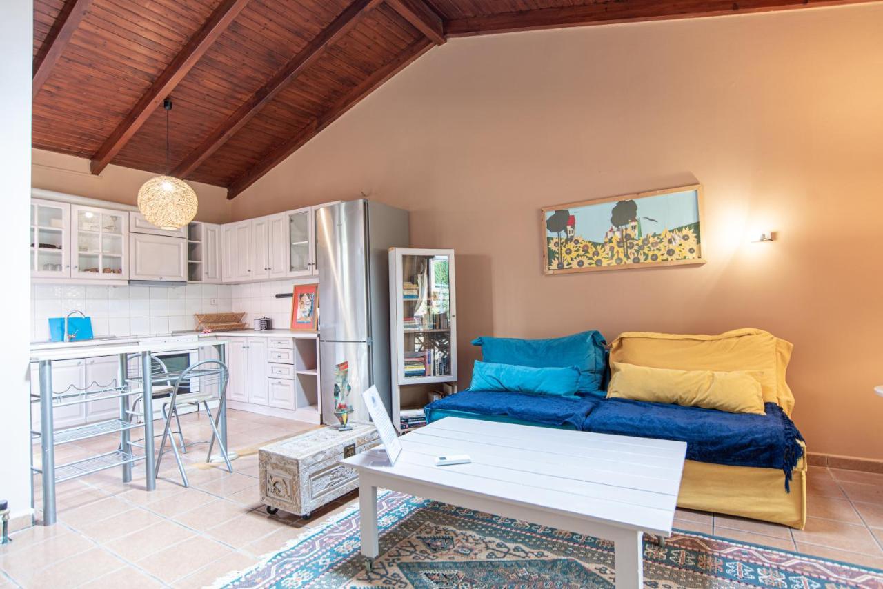 The Country Arths Retreat Apartment Athens Ngoại thất bức ảnh